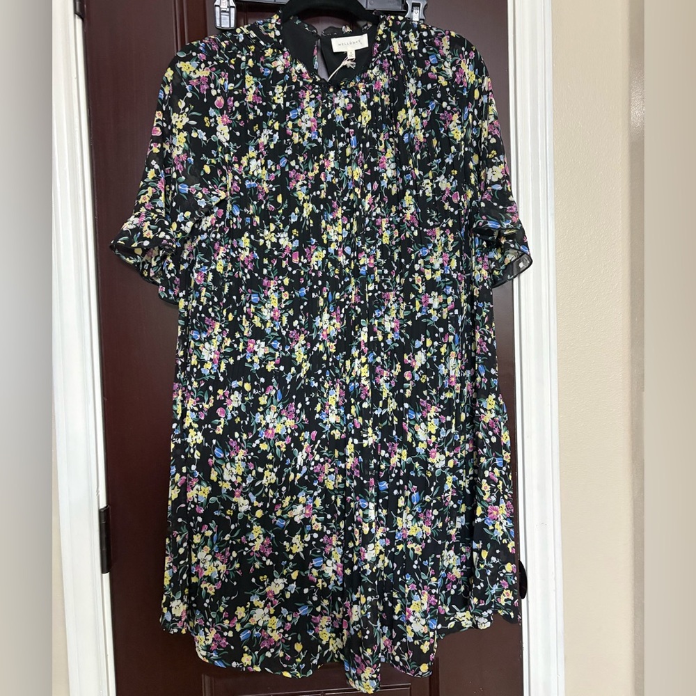 MELLODAY Black Floral Top with Multicolor Accents